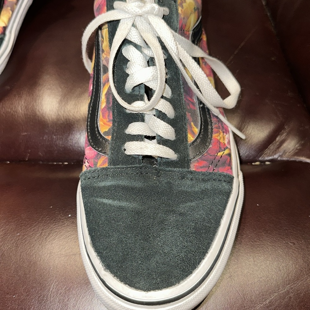 Vans Old Skool Floral & Stripe Shoes - Picture 11 of 15